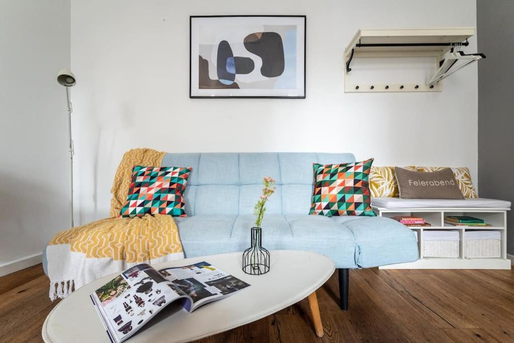 Lite 1Br Near Metro & Center By Hm Apartment Wina Bagian luar foto